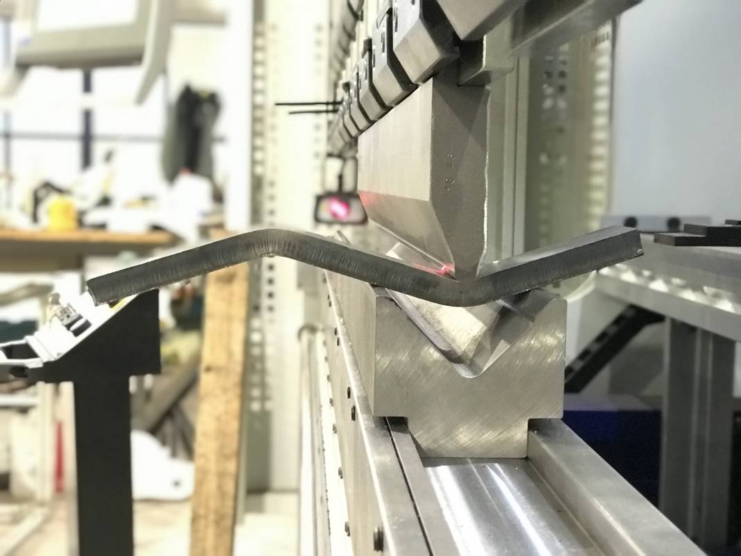 lavorazioni-meccaniche-piegatura-100003